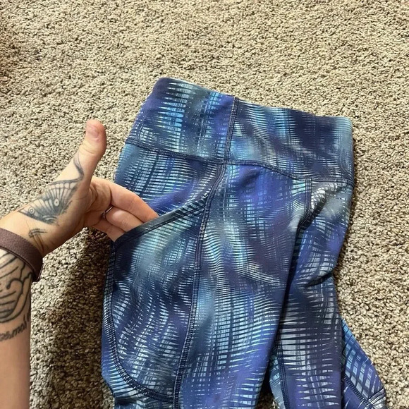 Lululemon Invigorate High-Rise Tight Legging Shapeshifter Flux Blue Multi Size 2 - Picture 8 of 15